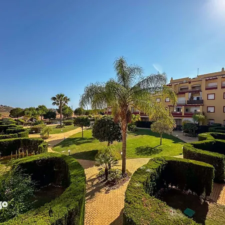Albatros Golf 2 Bedroom Pir01 *